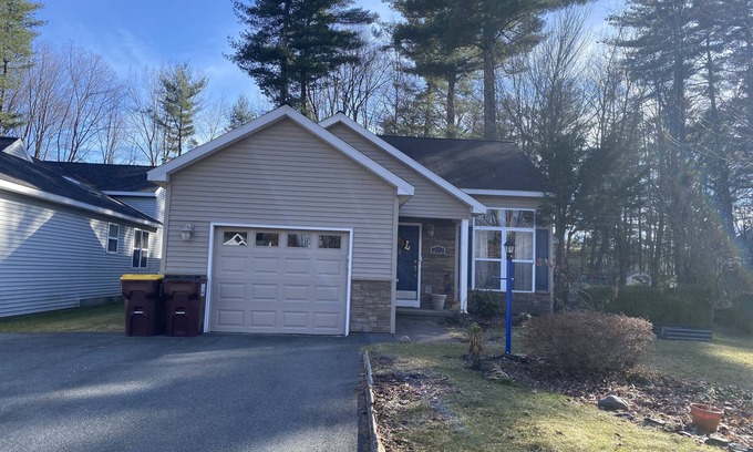 Geyser Crest House | Comfortable Home Close to Saratoga, Ideal for Pets and Families