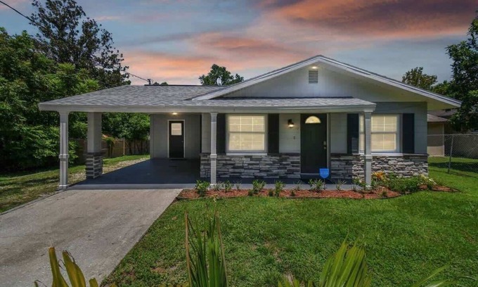 Dade City House | Comfortable Home in Dade City!