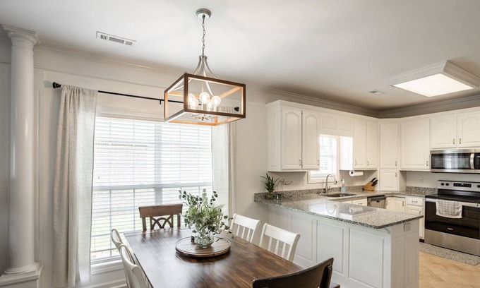 Decatur House | Comfortable Home in Decatur, AL