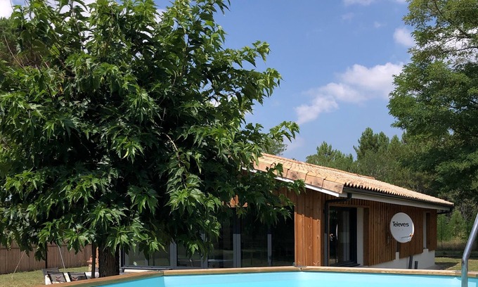 Lugos House | Comfortable house, terrace, swimming pool, 15min from Sanguinet lake, 30min ocean
