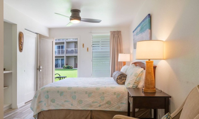 Wailua Condo | Comfortable Kapaa Studio with Pool, Walk to Beaches & Dining (112-S)