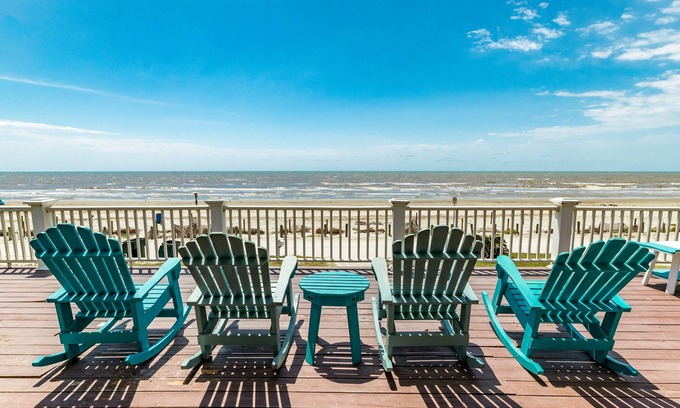 Bermuda Beach House | Comfortable Pet Friendly Beachfront Home - Great Sunrises from the Open Deck!