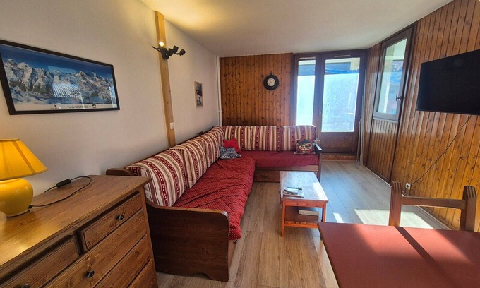 Val Claret Apartment | Comfortable renovated flat near slopes and shops with Wifi in Tignes