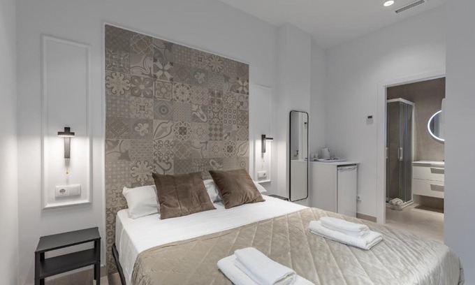 La Petxina House | Comfortable Room close to City Centre