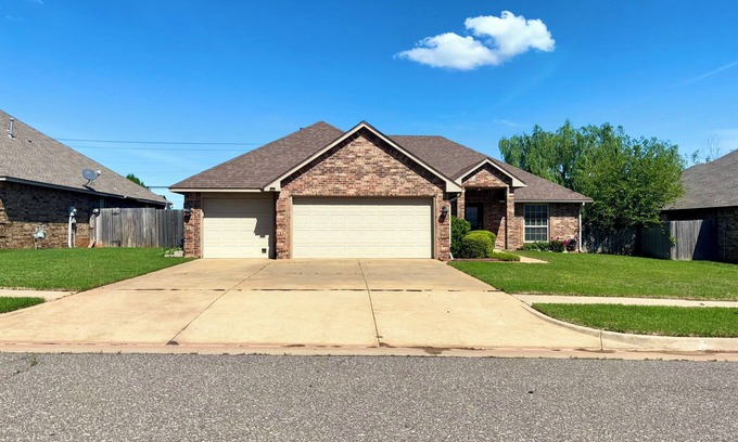 Edmond House | Comfortable South Edmond Home - 4bed 2bath
