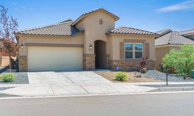 Ranchito House | Comfortable Stay in Rio Rancho!