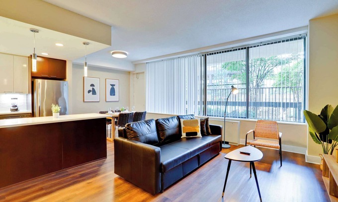 Crystal City Apartment | Comfortable Stay Near Reagan Airport & DC