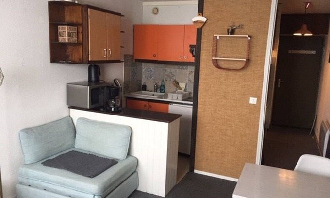 Arette Apartment | Comfortable studio for 4 with elevator and balcony in Arette