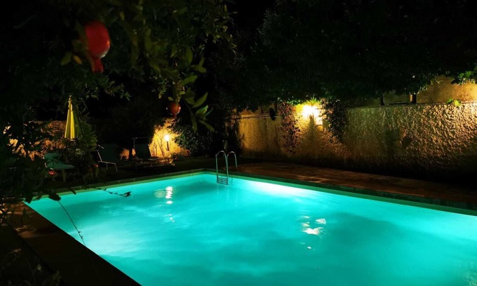 Aubagne Apartment | Comfortable studio in villa with swimming pool