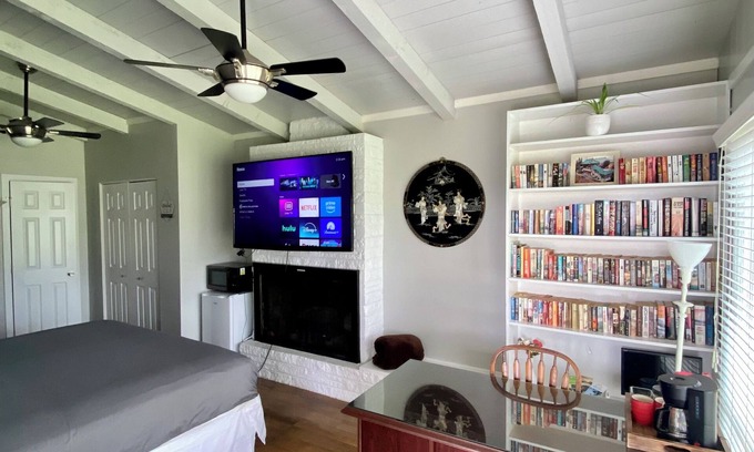 Moses Lake Apartment | Comfortable studio just 3 minutes drive to downtown Moses Lake