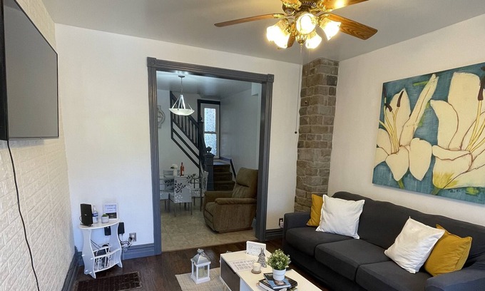 Allentown House | Comfortable Townhouse near downtown Allentown