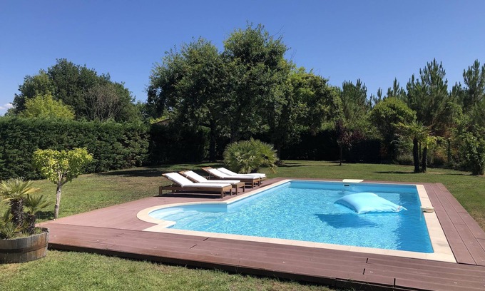 Sanguinet Villa | Comfortable villa with pool 200m from the lake, near the ocean
