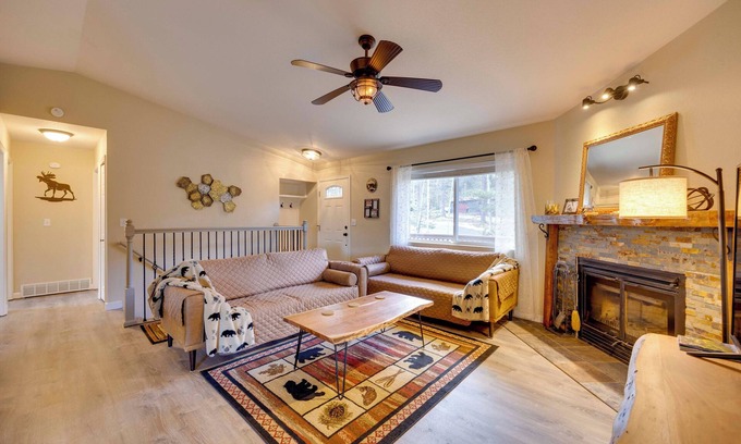 Woodland Park House | Comforting Woodland Park Home w/Fire Pit: 330758