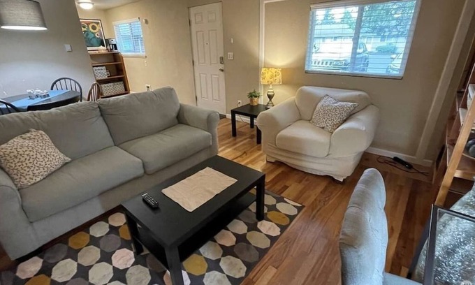 Lakewood Apartment | Comfy 2 Bedroom Apartment #1