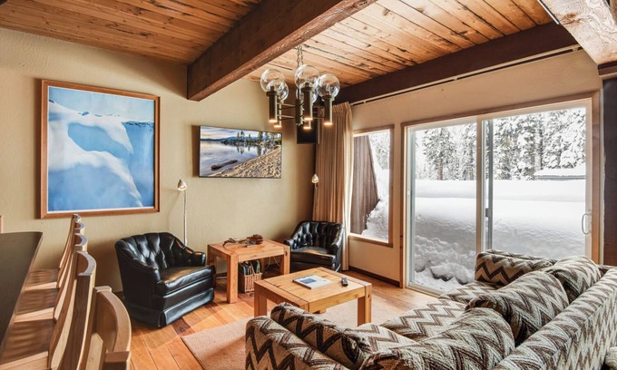 Olympic Valley House | Comfy Alpine Meadows | Endless fun