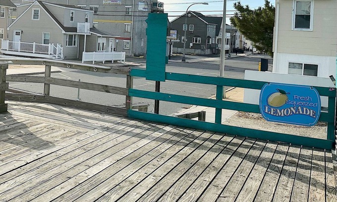 Seaside Heights Apartment | Comfy Beach Block Retreat w/Balcony & Parking [1215-2]