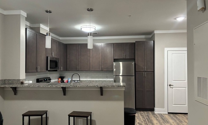 Greensboro Apartment | Comfy & Cozy apt close to airport and downtown
