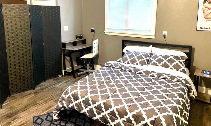 West Allis Apartment | Comfy Entire Studio w/Private Entrance and Parking