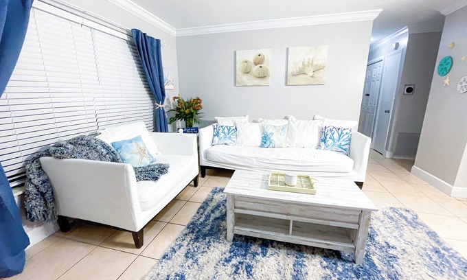 North Lauderdale House | Comfy Family Friendly 3 BR Home in Prime Location