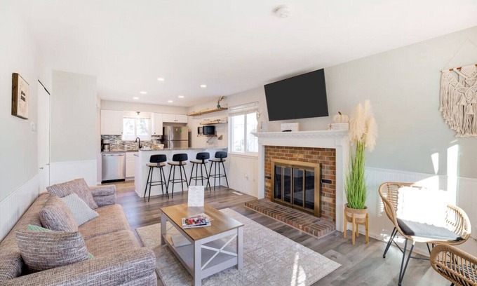 Arvada House | Comfy-Family size Townhouse in Arvada 3Bed-2Bath-5P