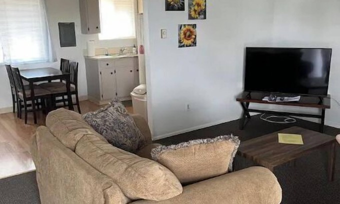 Idaho Falls Apartment | Comfy, Home-Away-From Home, 2 bedroom apartment.
