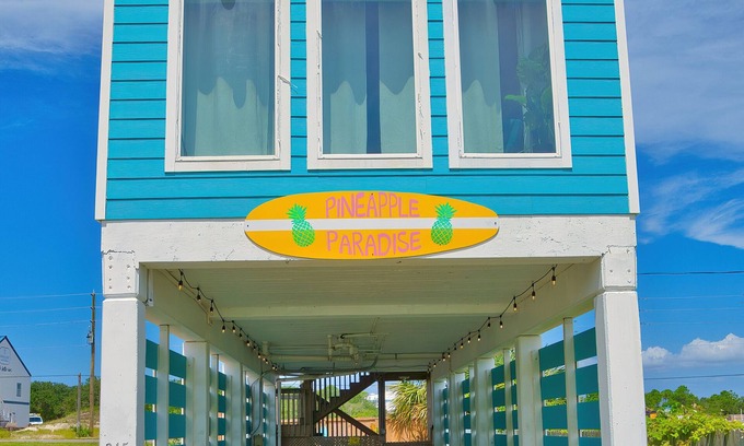 St. George Island House | Comfy King beds, close to beach, pool + pet friendly