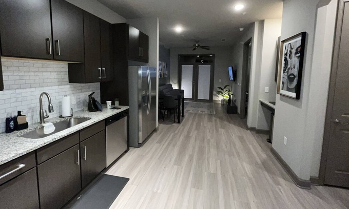 Atlantic Station Area Apartment | Comfy Modern 1 Bedroom Apartment