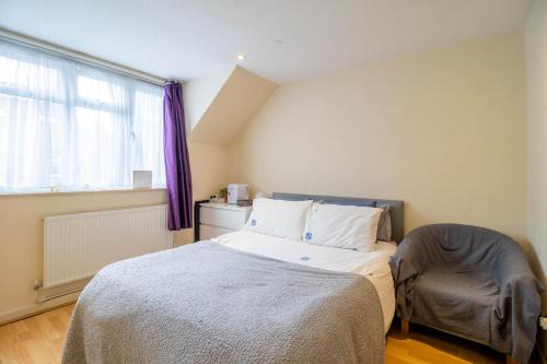 Latchmere House | Comfy private room in Battersea close to Clapham Junction