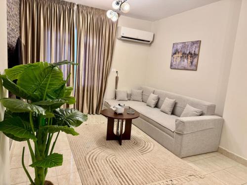 Al Rehab Apartment | Comfy Rehab Apartment