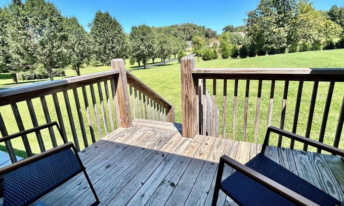 Crossville Apartment | Comfy Retreat - Queen Bed Central Crossville