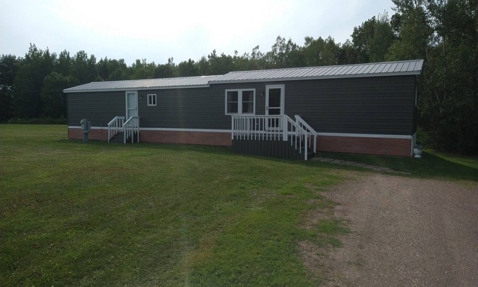 Fishers Landing House | Comfy Two Bedroom Thousand Islands Getaway
