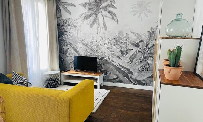 Pantin Apartment | Comme à la maison-Porte de Paris