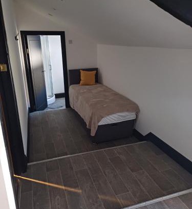 St. Dennis Bed & Breakfast | Commercial Inn