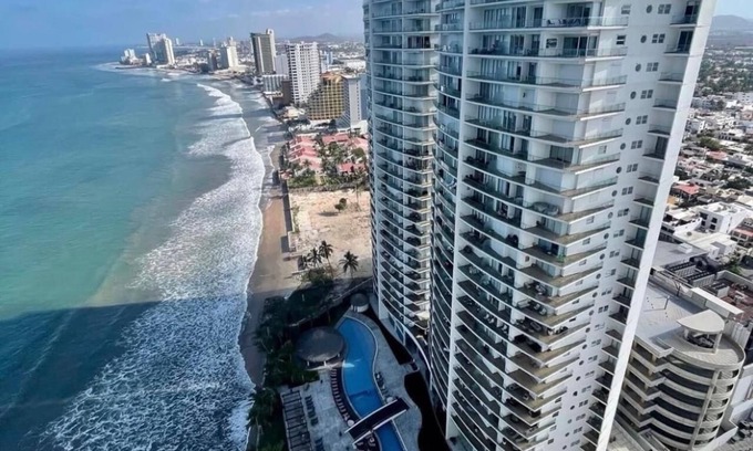 Zona Dorada Apartment | Complete apartment with ocean view and beachfront location