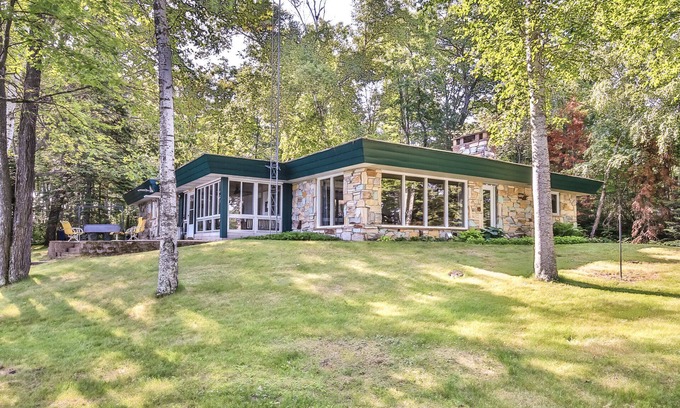 Boulder Junction House | Completely remodeled Lakefront home at the end of a peninsula