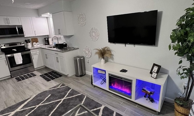 Port Richey House | Completely remodeled modern