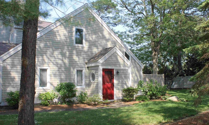 Brewster Condo | Completely remodeled end unit!
