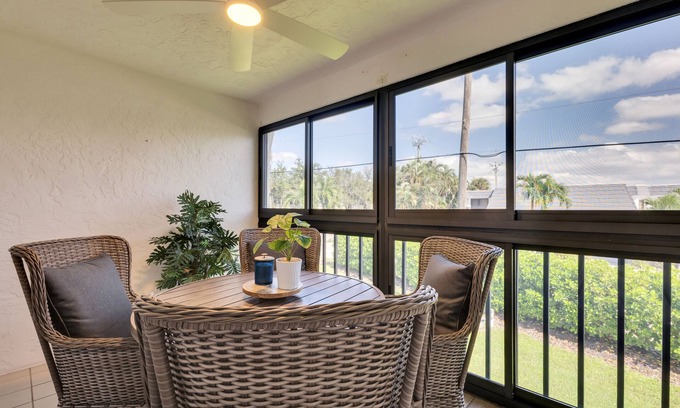 Iona Condo | Completely Renovated 2 bed, 5 Star Condo. Pool and Tennis Close to the Beach
