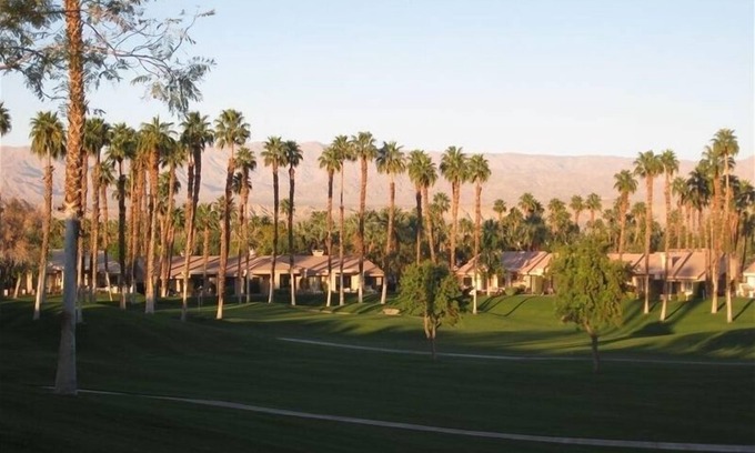 Palm Desert Condo | COMPLETELY RENOVATED all high end appliances and fixtures throughout