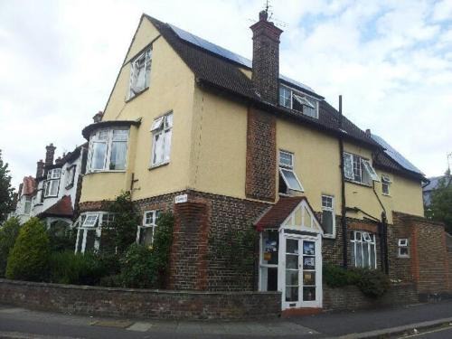 Hillside House | Compton Guest House