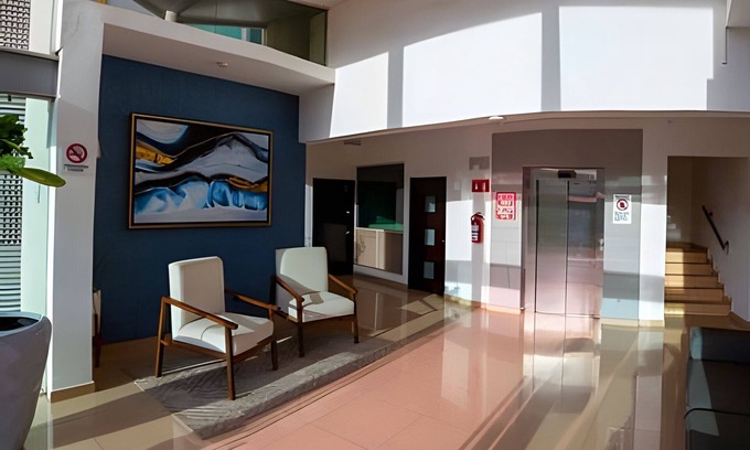 Tres Rios Condo | Con vista a la alberca. Moderno y Cómodo.