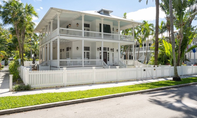 Bahama Village House | Conch House in Key West