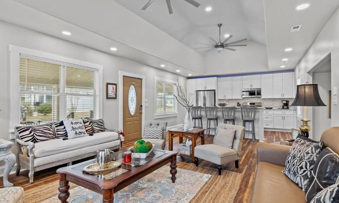 Morehead City House | Conch's Point Cottage home