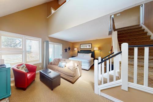Craigleith Hotel | Condo 116 at North Creek Resort
