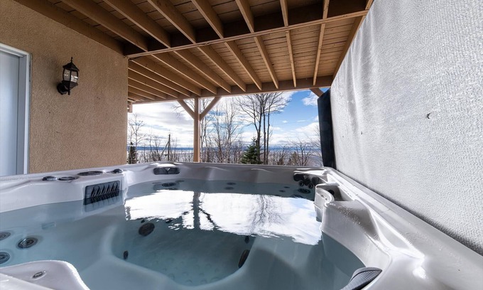Petite-Riviere-Saint-Francois Condo | Condo 120B: Spacious, Spa, River Views