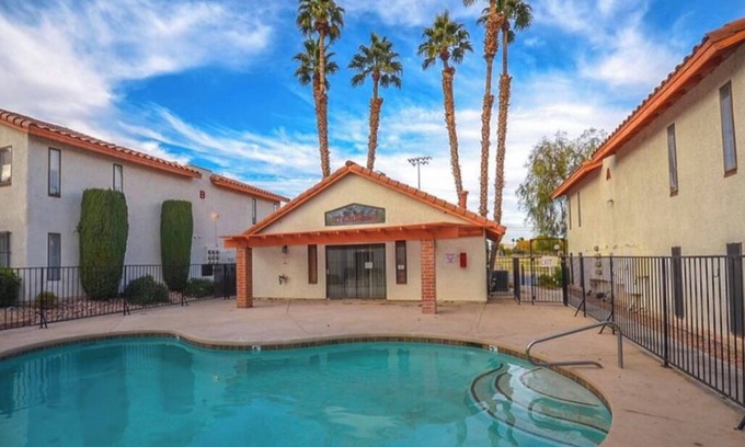 Las Vegas Condo | Condo close to the strip, UNLV & Sunrise Hospital