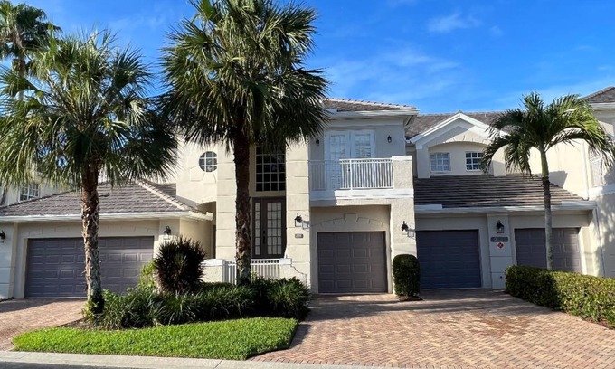 Bonita Springs Condo | Condo in gated community overlooking lake