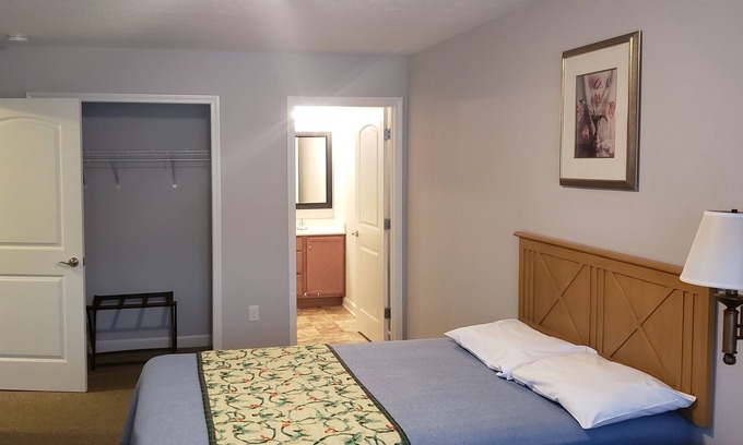 Georgetown Condo | Condo Unit #6 on Longview Golf Club