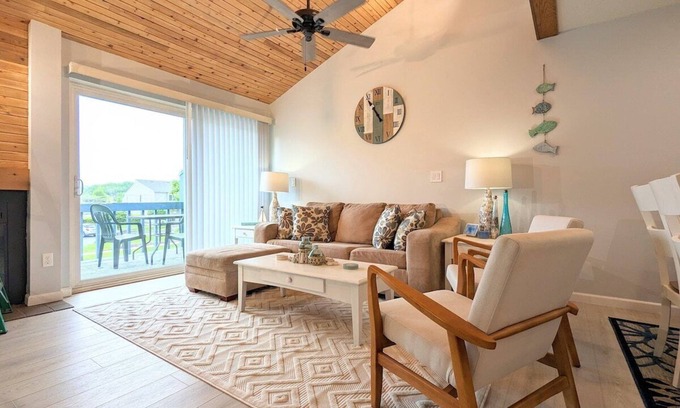South Haven House | Condo with a pool near Beaches, Bars, & Downtown
