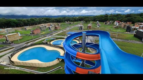 Carmen de Apicala House | Condominio las tres palmas